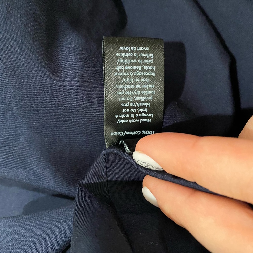 Dress Co. - Picture 4 of 7